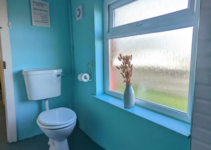 Antons * Fanad